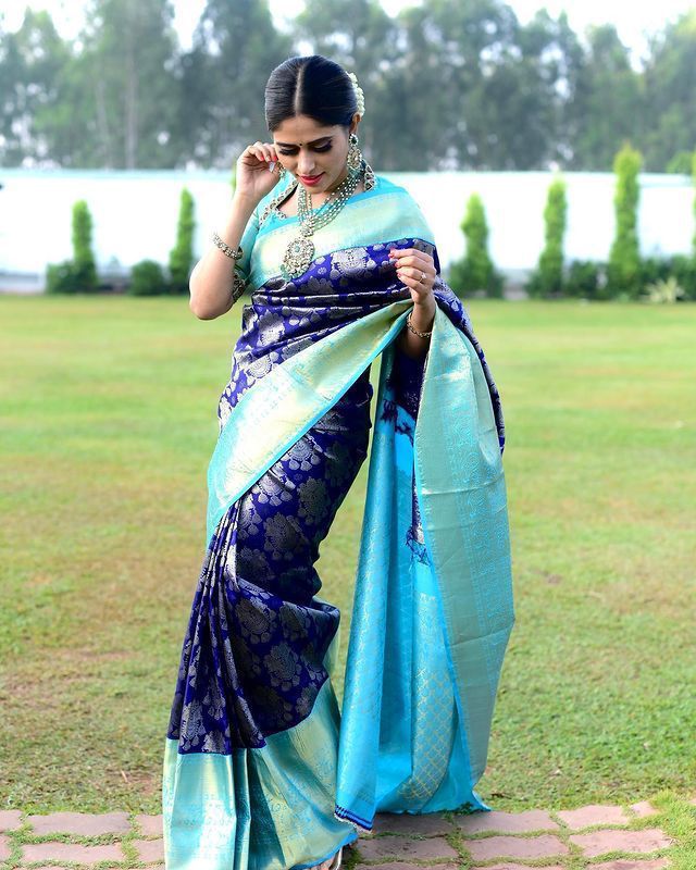 Ravishing Blue Soft Banarsi Silk Saree With Effervescent Blouse Piece