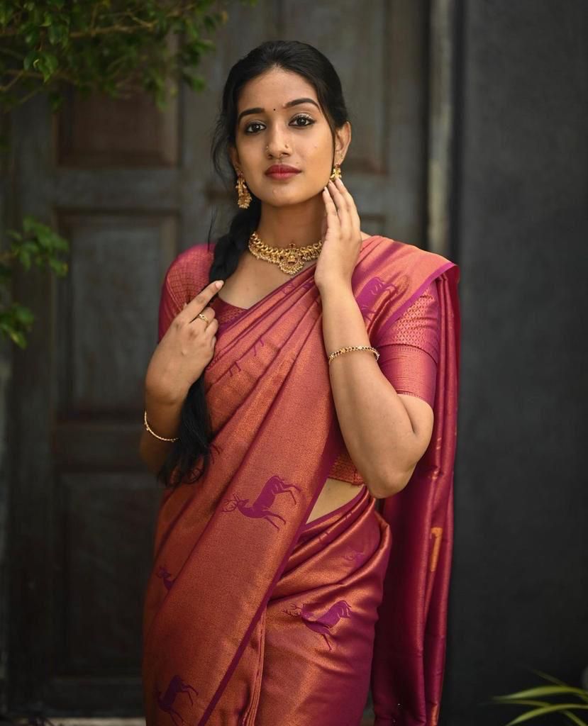 Pulsating Dark Pink Soft Silk Saree With Flaunt Blouse Piece