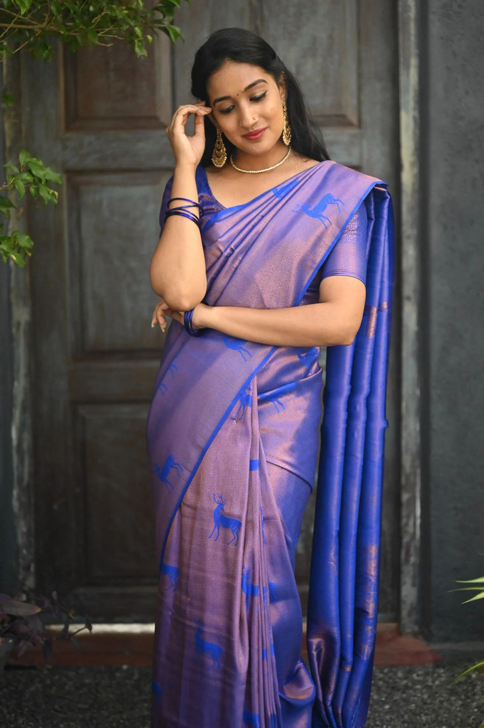 Enigmatic Royal Blue Soft Silk Saree With Flattering Blouse Piece