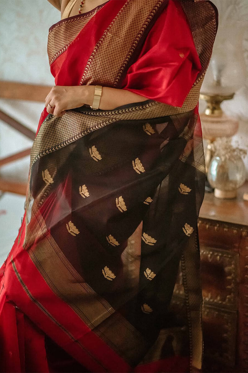 Deserving Red Cotton Silk Saree With Desirable Blouse Piece