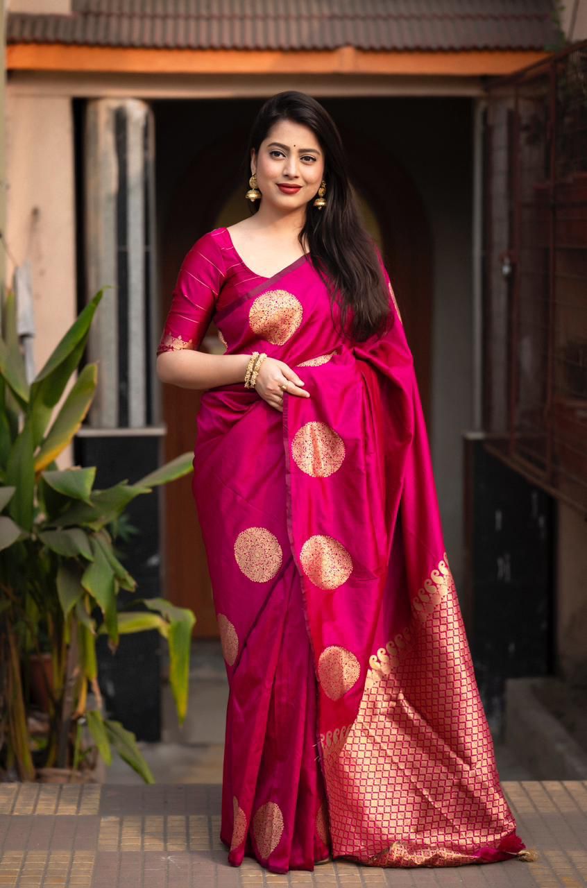 Beautiful Dark Pink Soft Silk Saree With Exquisite Blouse Piece