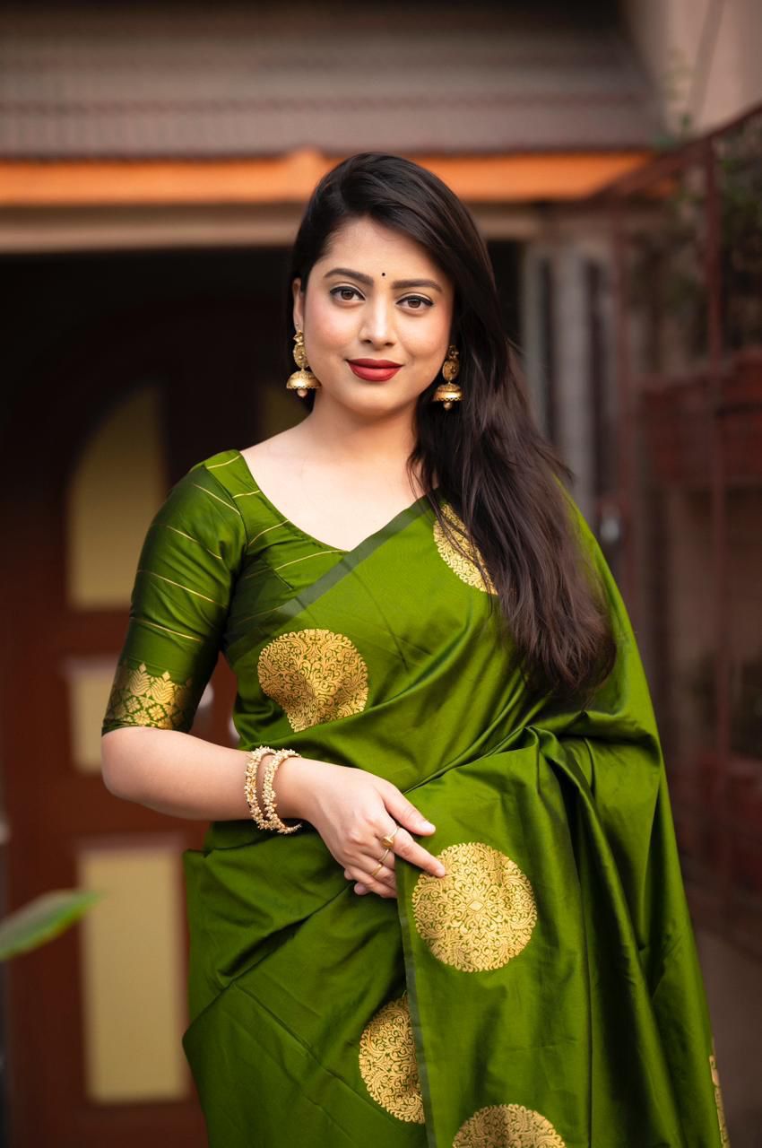 Glittering Green Soft Silk Saree With Beguiling Blouse Piece