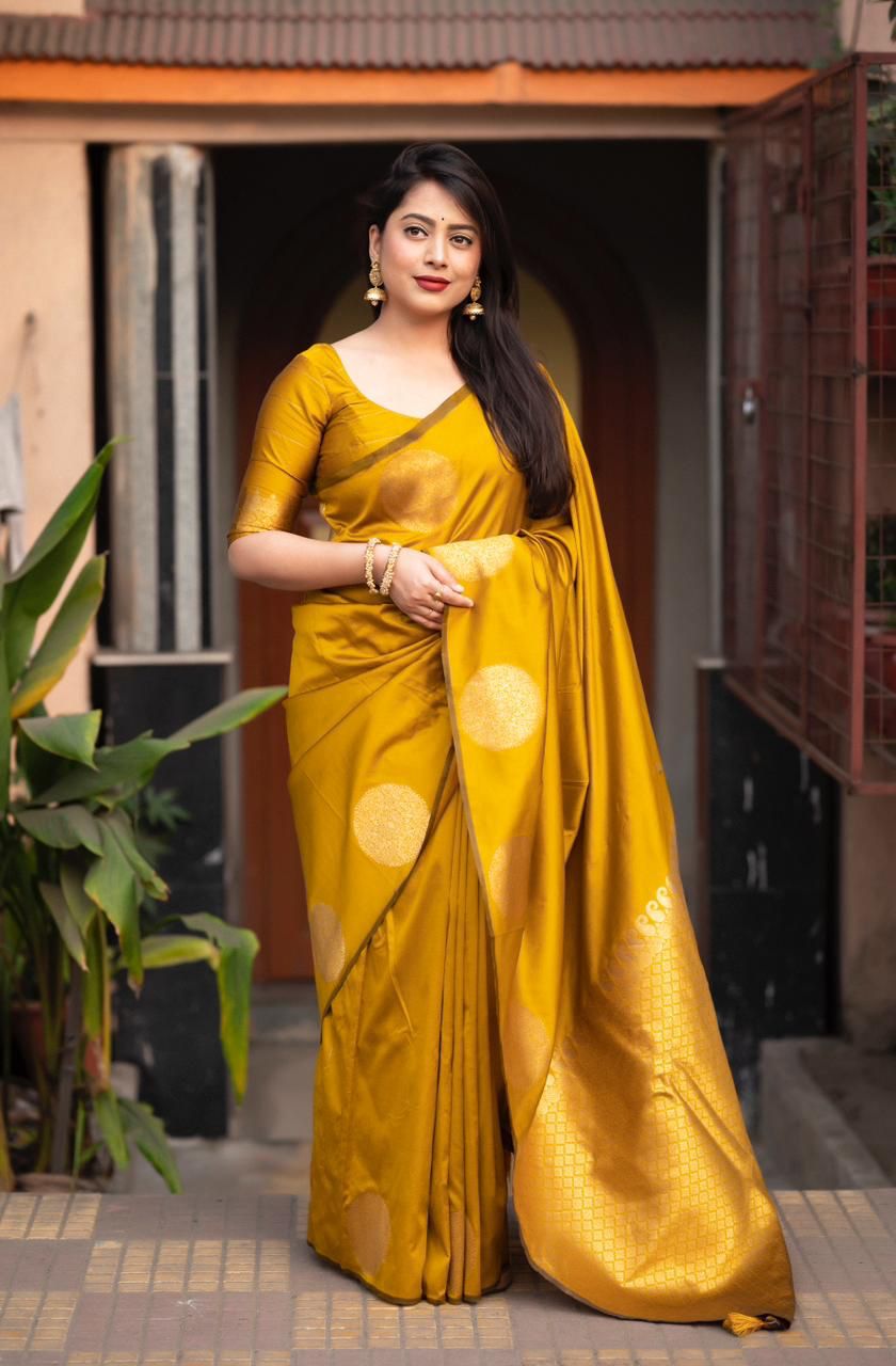 Elaborate Yellow Soft Silk Saree With Seraphic Blouse Piece