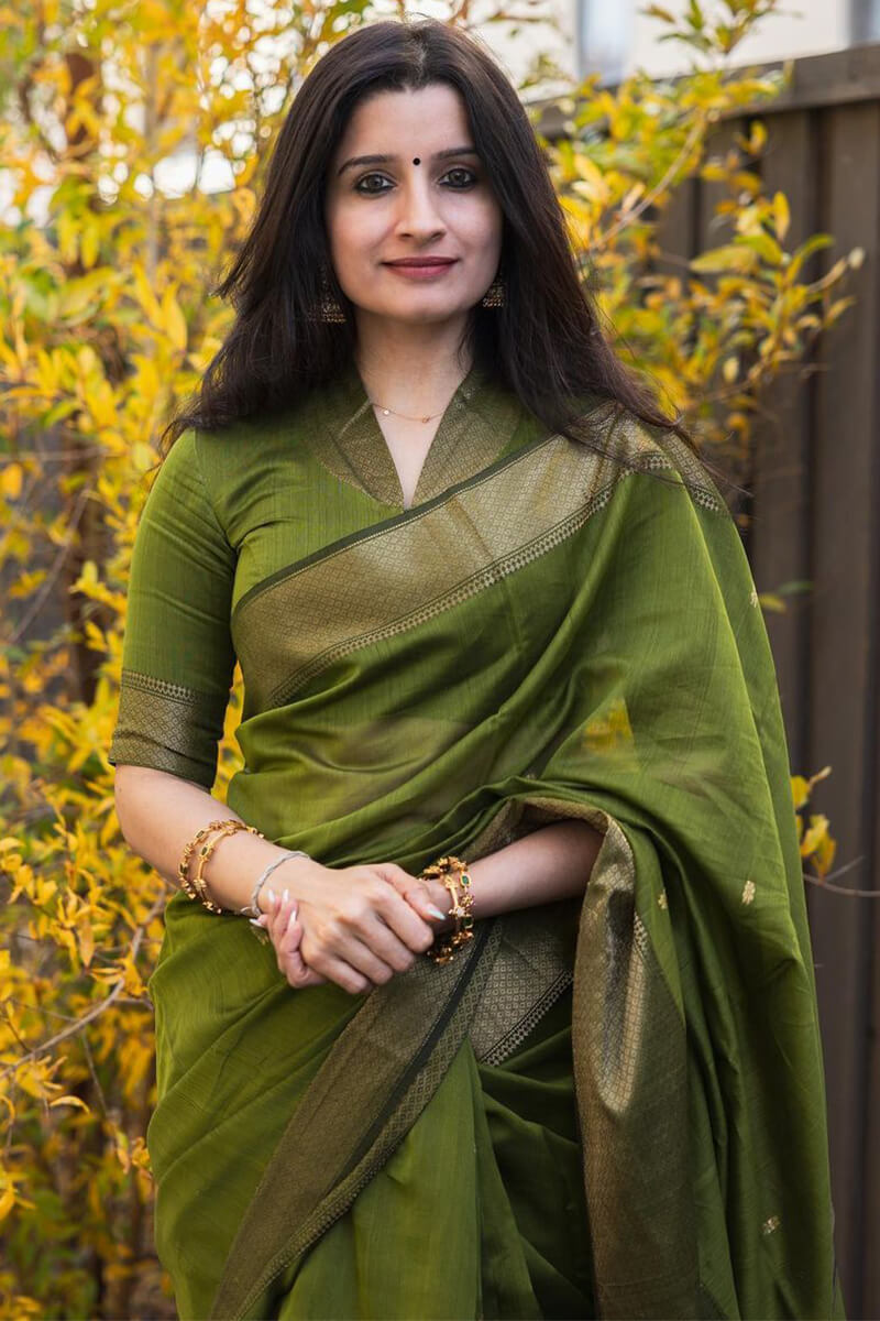 Bucolic Green Cotton Silk Saree With Redolent Blouse Piece