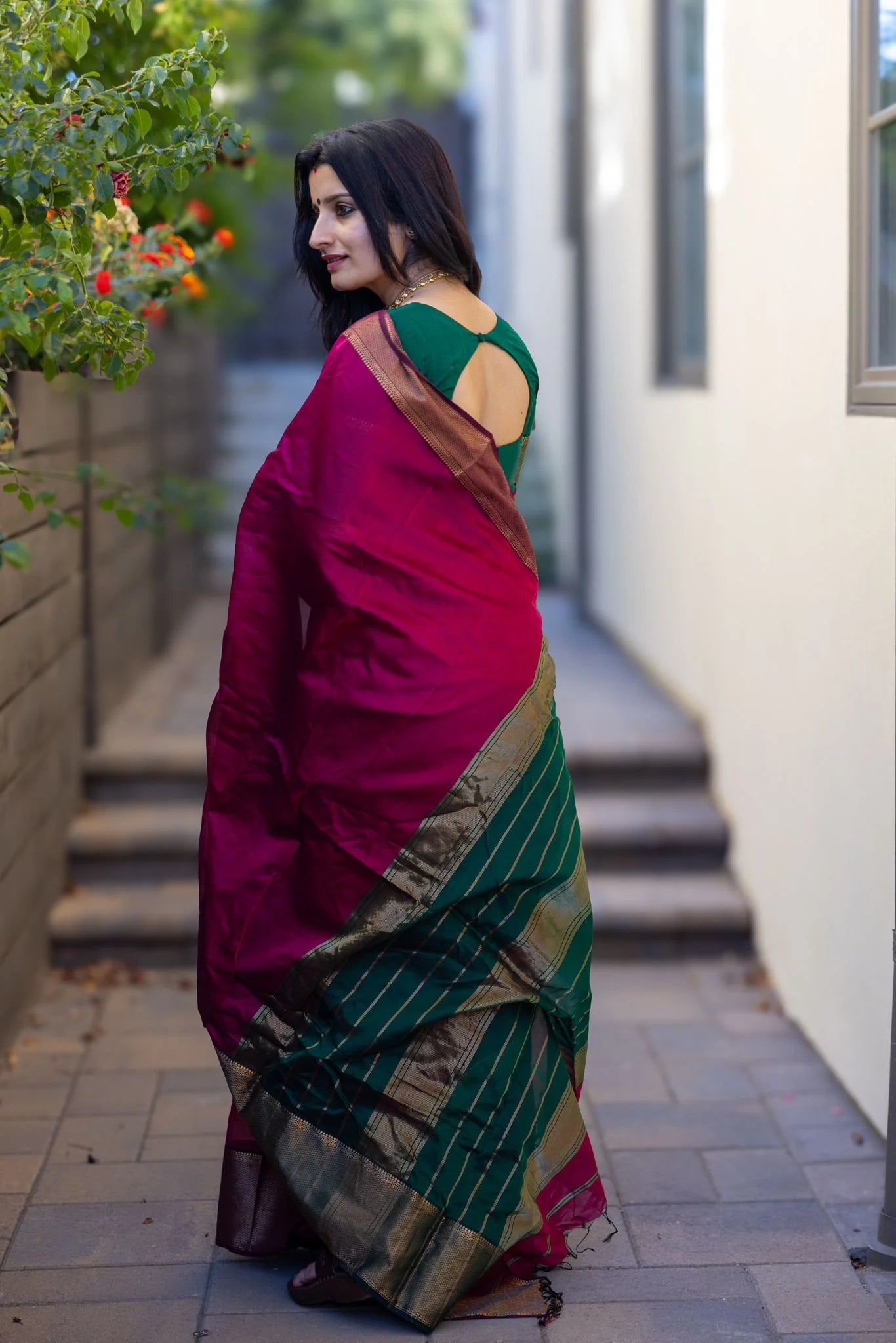 Traditional Dark Pink Soft Silk Saree With Staring Blouse Piece