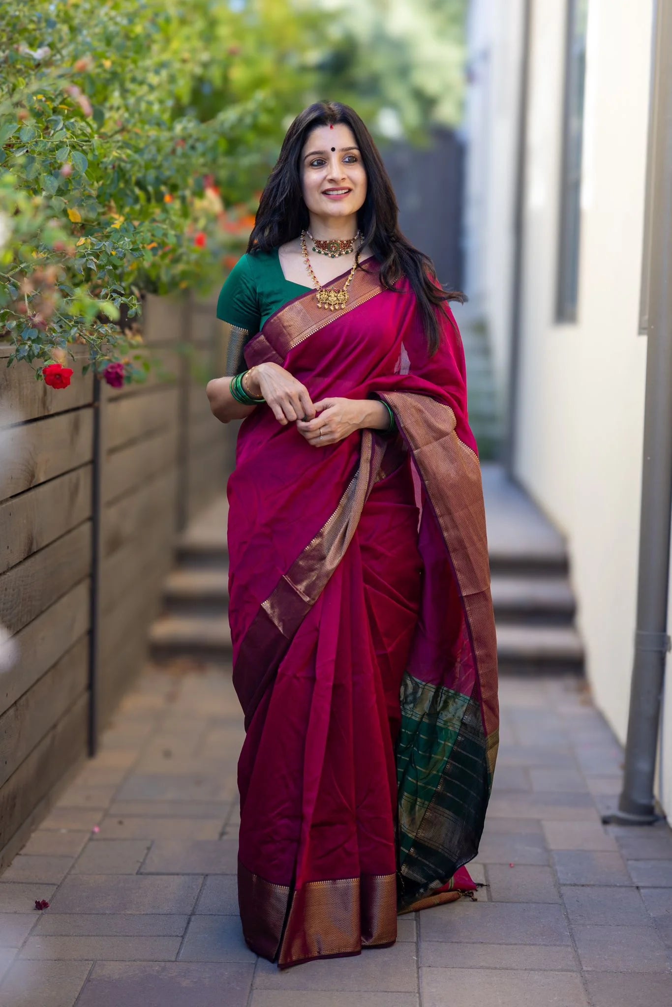 Traditional Dark Pink Soft Silk Saree With Staring Blouse Piece