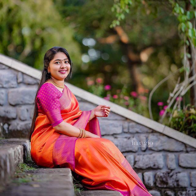 Brood Orange Soft Silk Saree With Conflate Blouse Piece