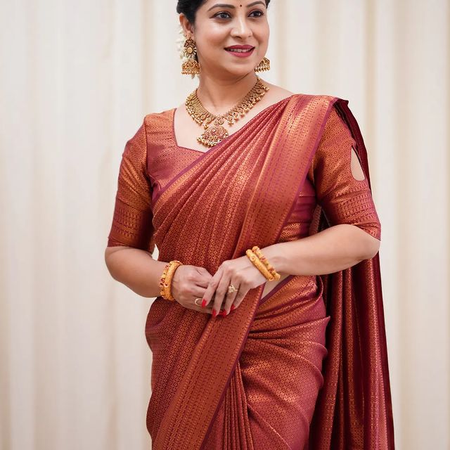 Conflate Maroon Soft Silk Saree With Demesne Blouse Piece