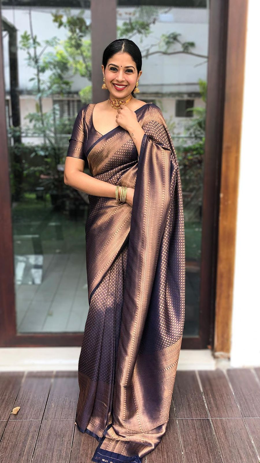 Hypnotic Navy Blue Soft Silk Saree with Ebullience Blouse Piece