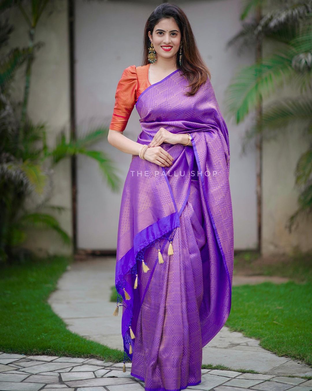 Beautiful Royal Blue Soft Silk Saree with Divine Blouse Piece