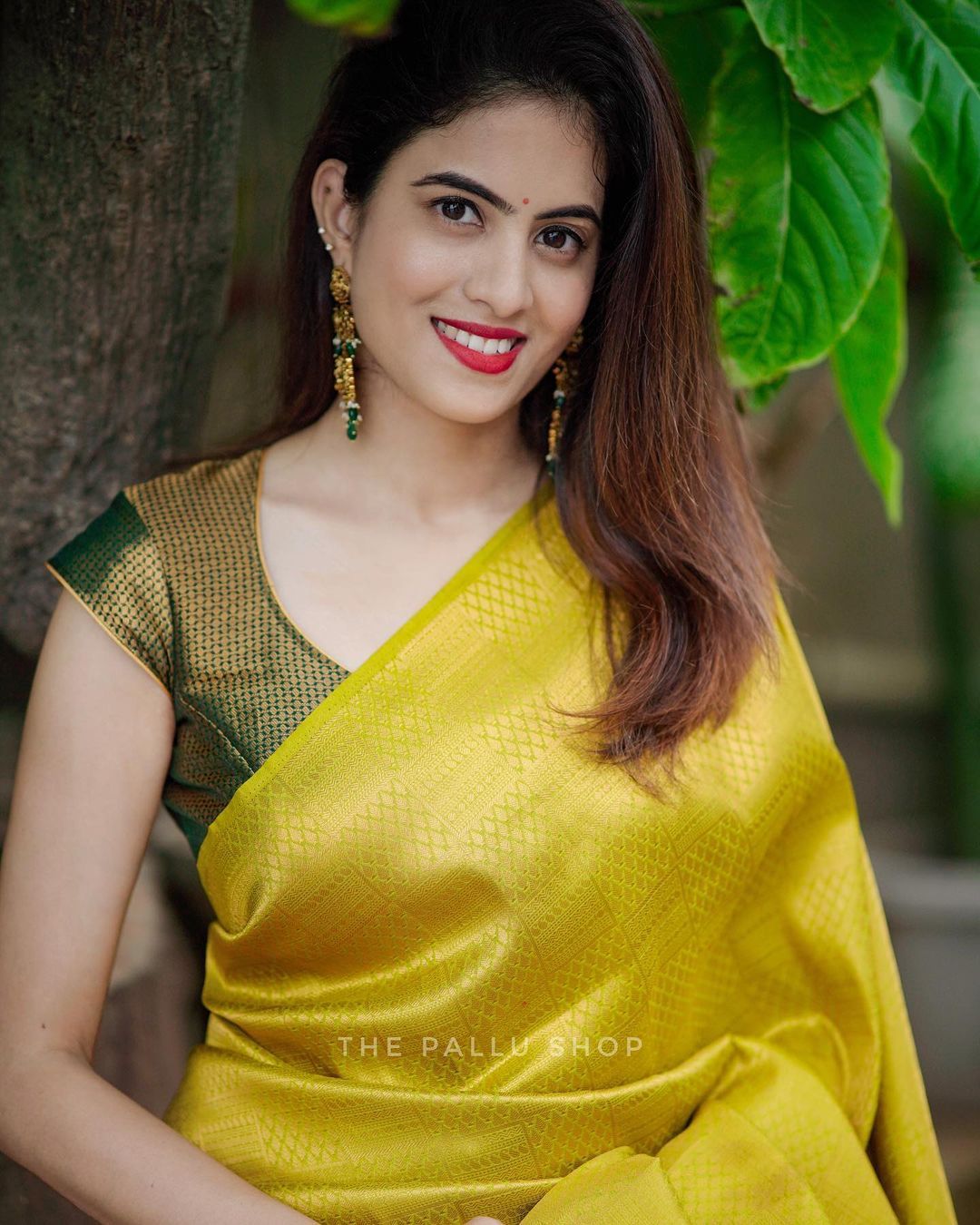 Sumptuous Yellow Soft Silk Saree with Vestigial Blouse Piece