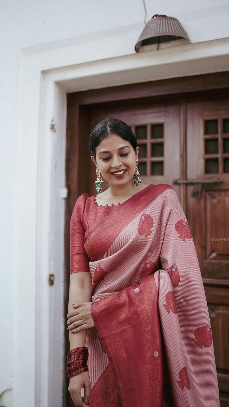 Pleasant Pink Soft Silk Saree With Fancifull Blouse Piece