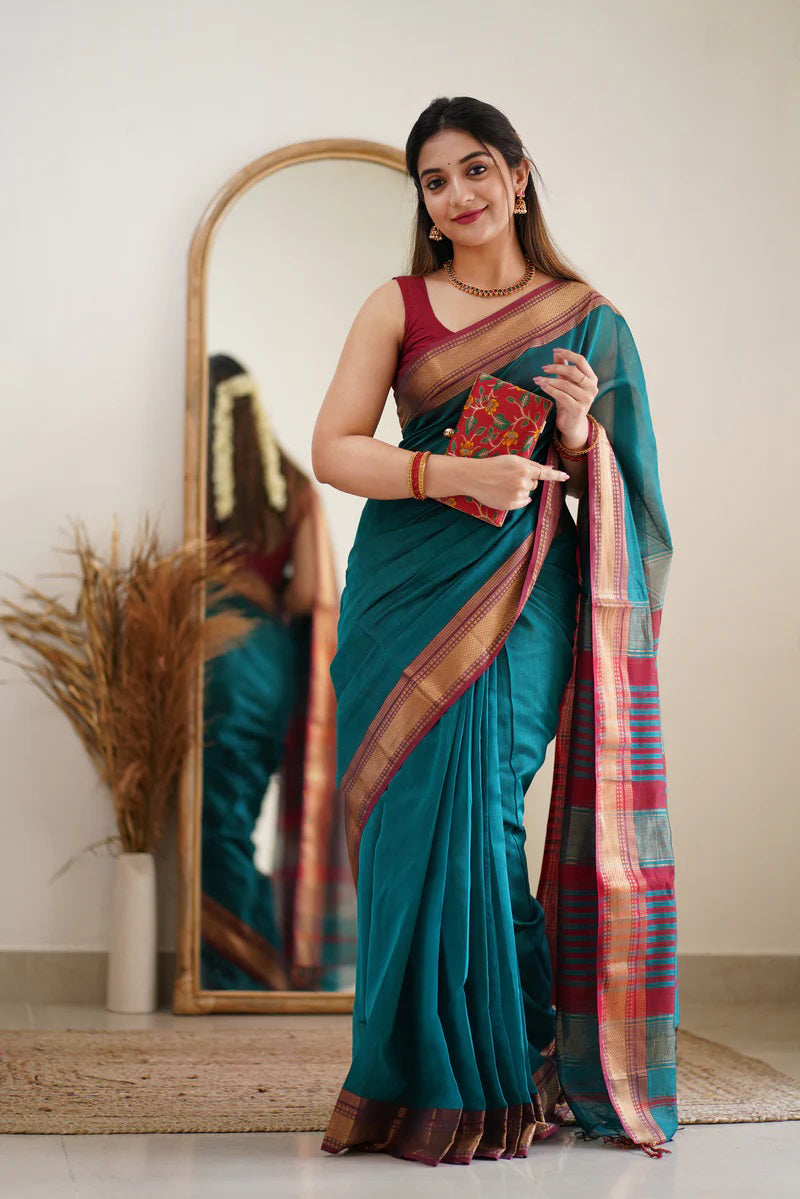 Fragrant Rama Cotton Silk Saree With Alluring  Blouse Piece