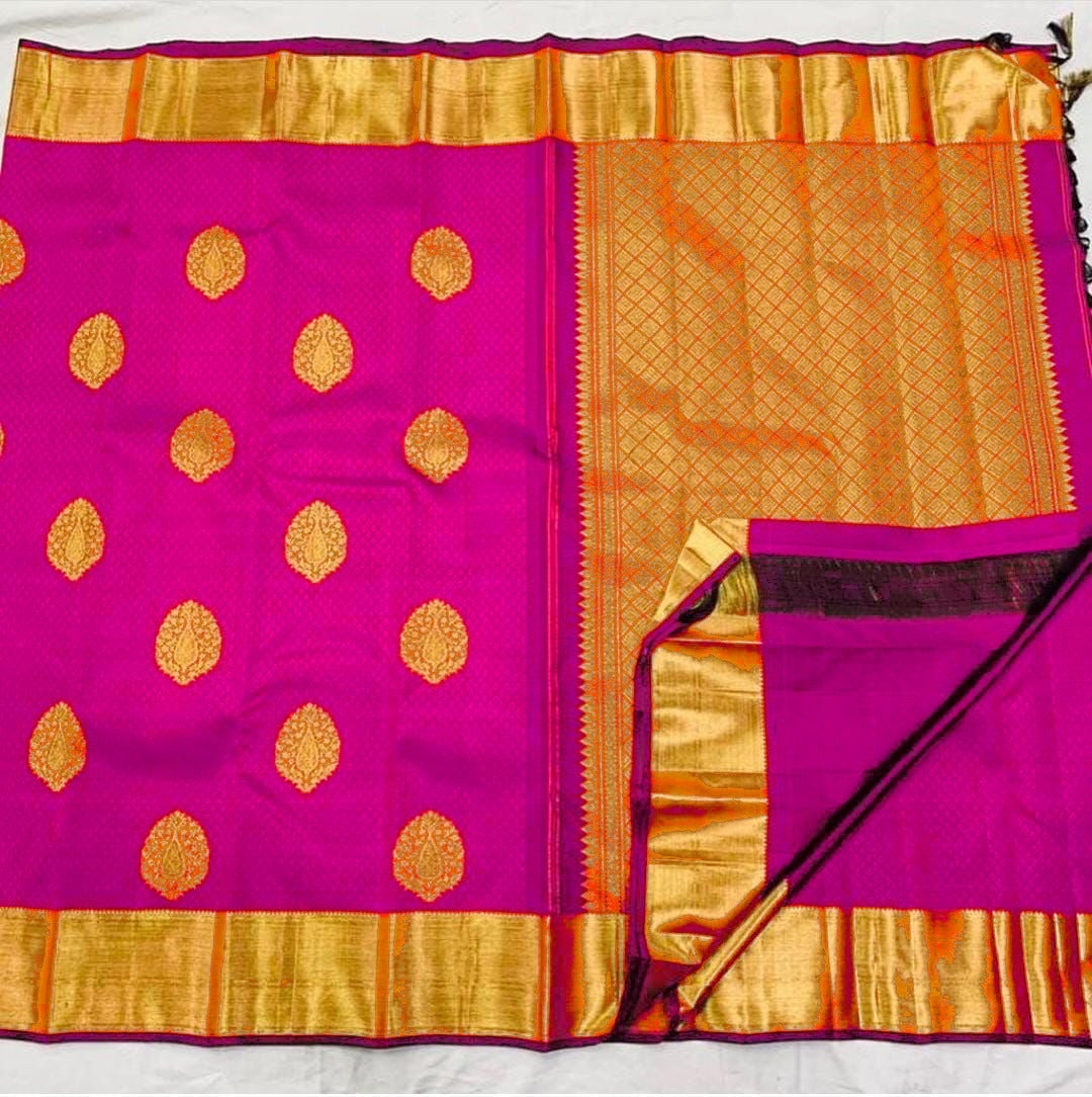 Lissome Dark Pink Soft Banarasi Silk Saree With Proficient Blouse Piece