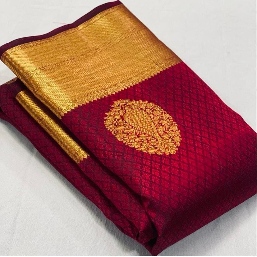 Deserving Maroon Soft Banarasi Silk Saree With Beauteous Blouse Piece