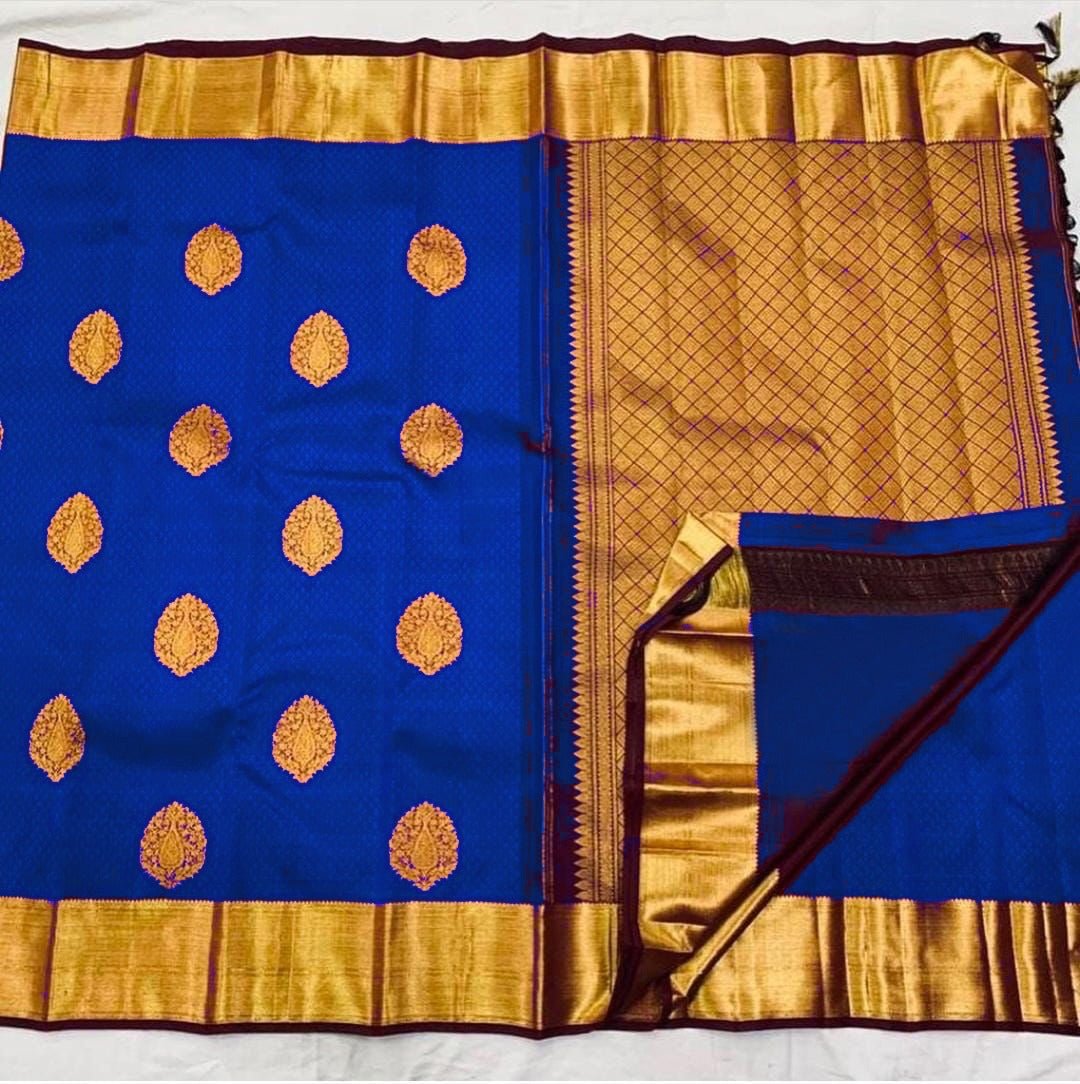 Mellifluous Royal Blue Soft Banarasi Silk Saree With Unequalled Blouse Piece