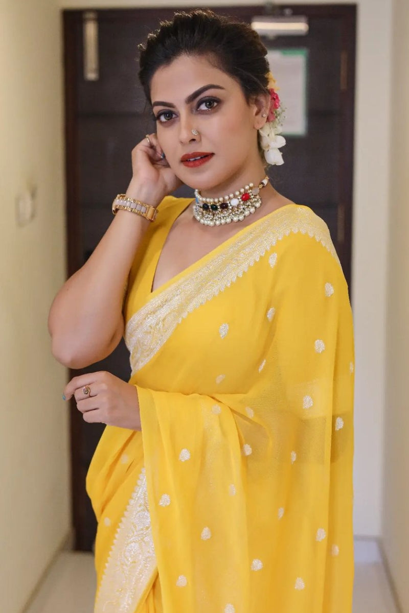 Blooming Yellow Soft Silk Saree With Beauteous Blouse Piece