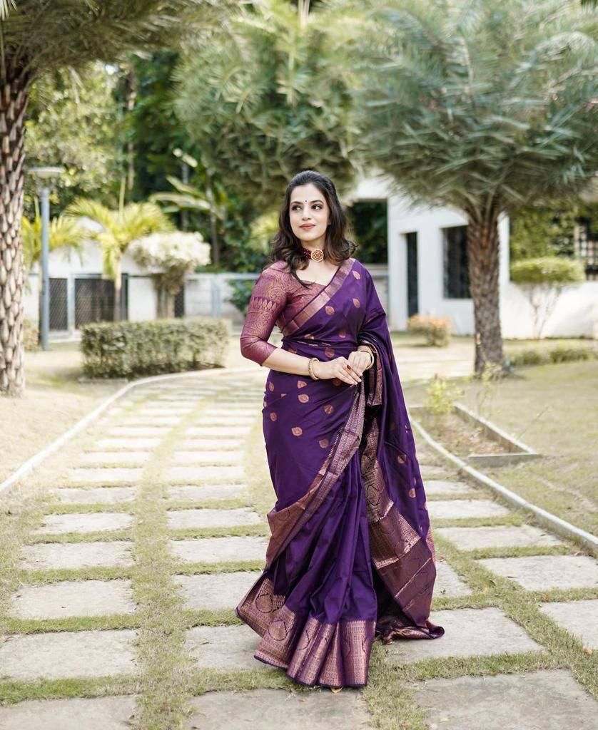 Assemblage Purple Soft Silk Saree With Brood Blouse Piece