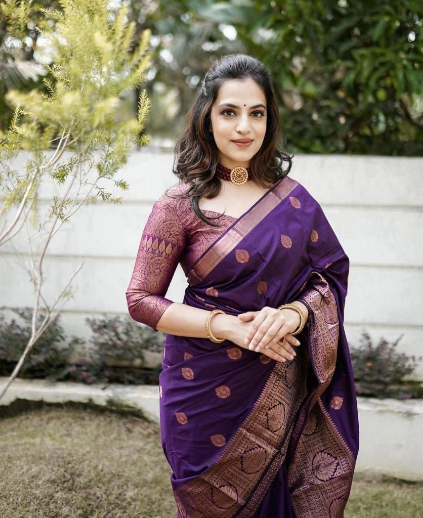 Assemblage Purple Soft Silk Saree With Brood Blouse Piece