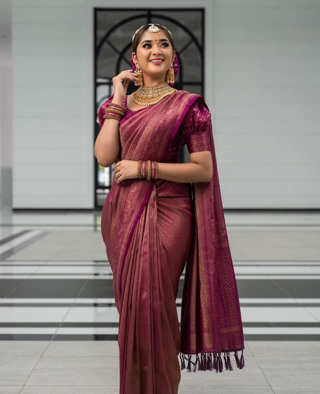 Prettiest Purple Soft Silk Saree with Inspiring Blouse Piece