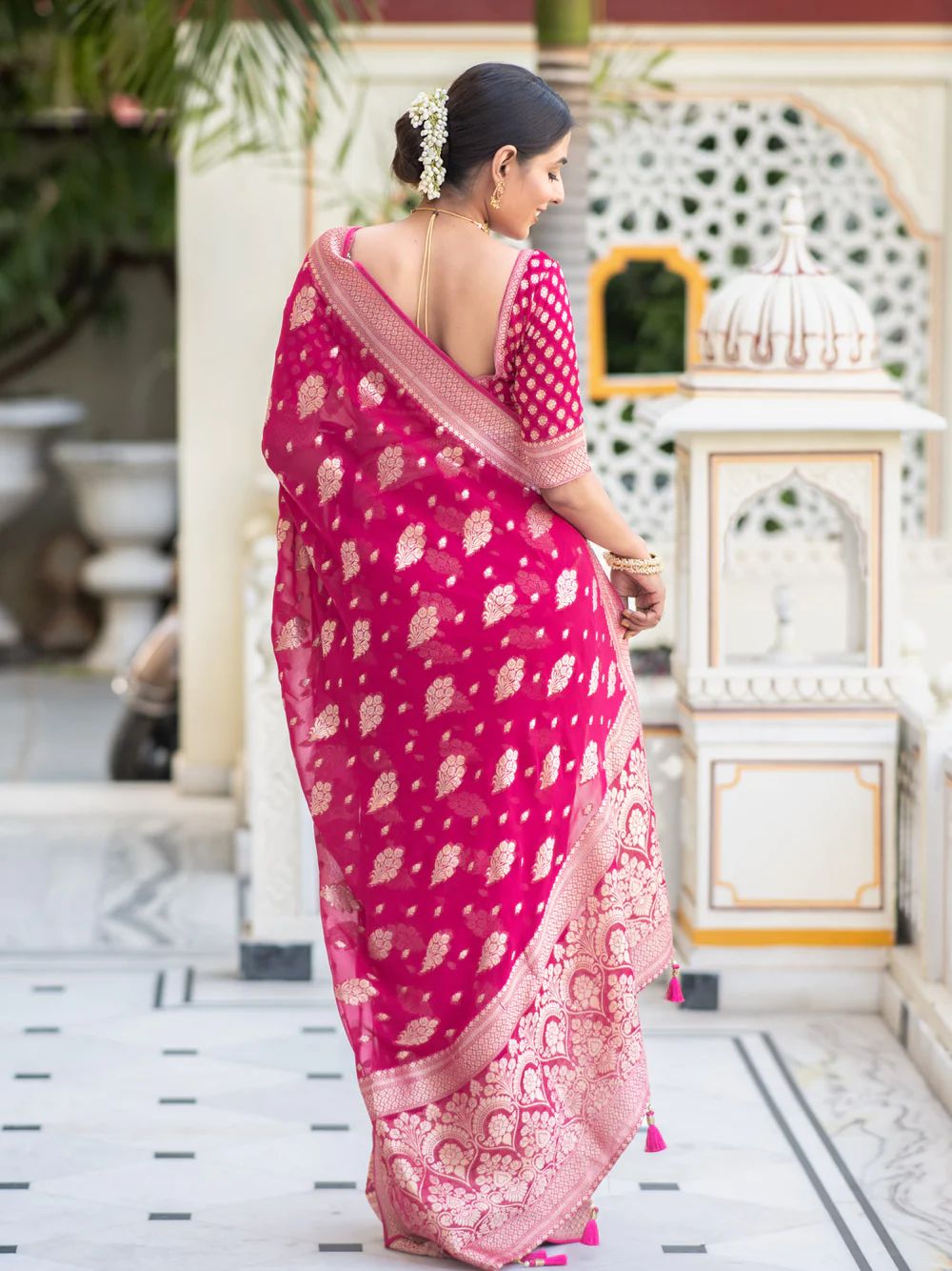 Embrocation Dark Pink Soft Banarasi Silk Saree With Splendorous Blouse Piece