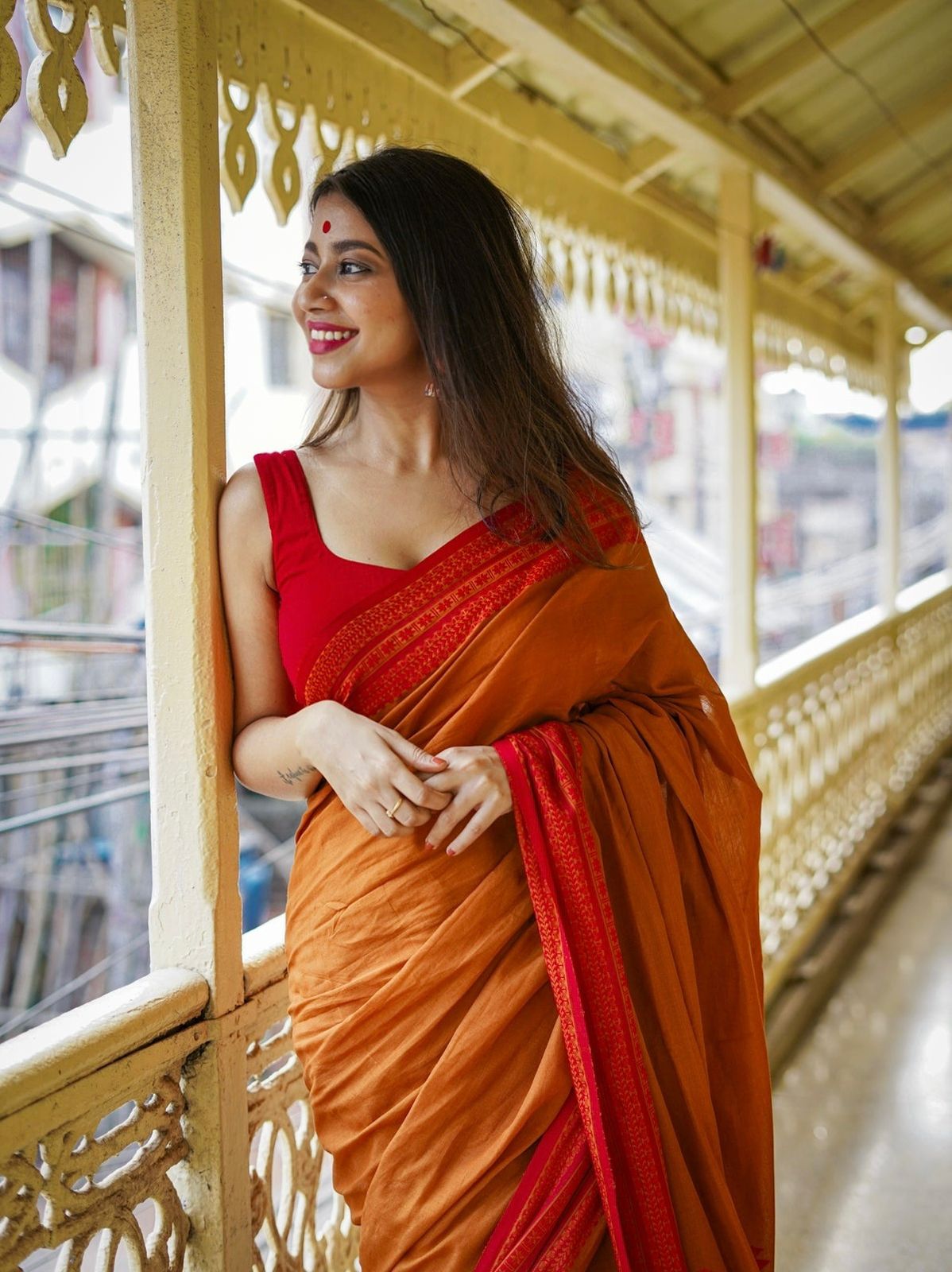 Delectable Yellow Cotton Silk Saree With Unequalled Blouse Piece