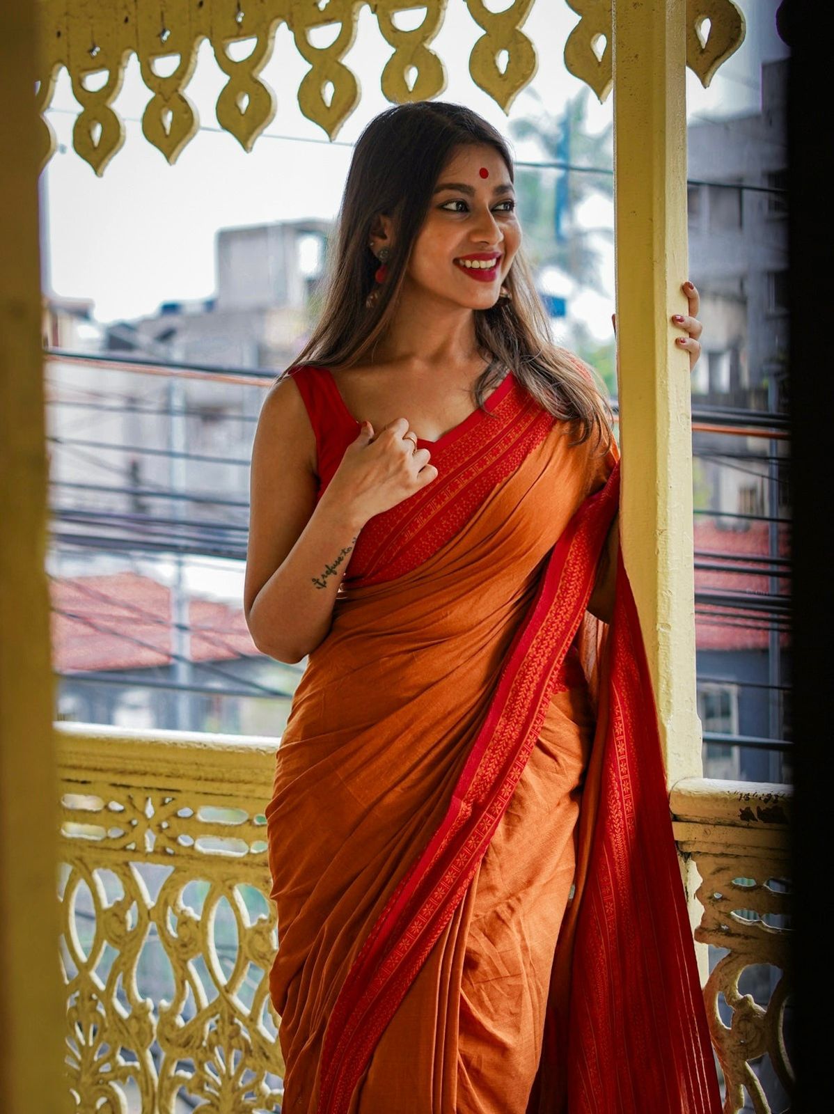 Delectable Yellow Cotton Silk Saree With Unequalled Blouse Piece