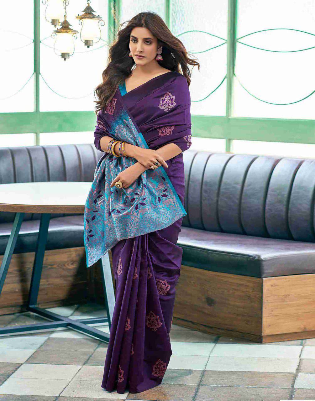 Demanding Purple  Soft Silk Saree With Captivating Blouse Piece