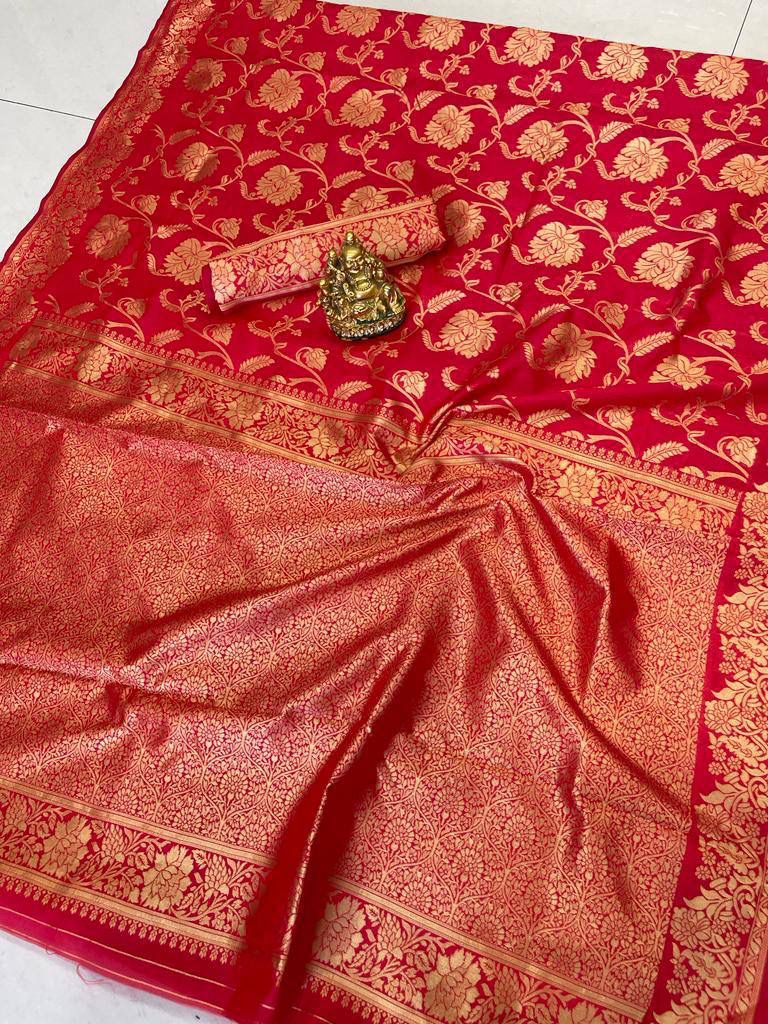 Fantabulous Red Soft Banarasi Silk Saree Imaginative Blouse Piece