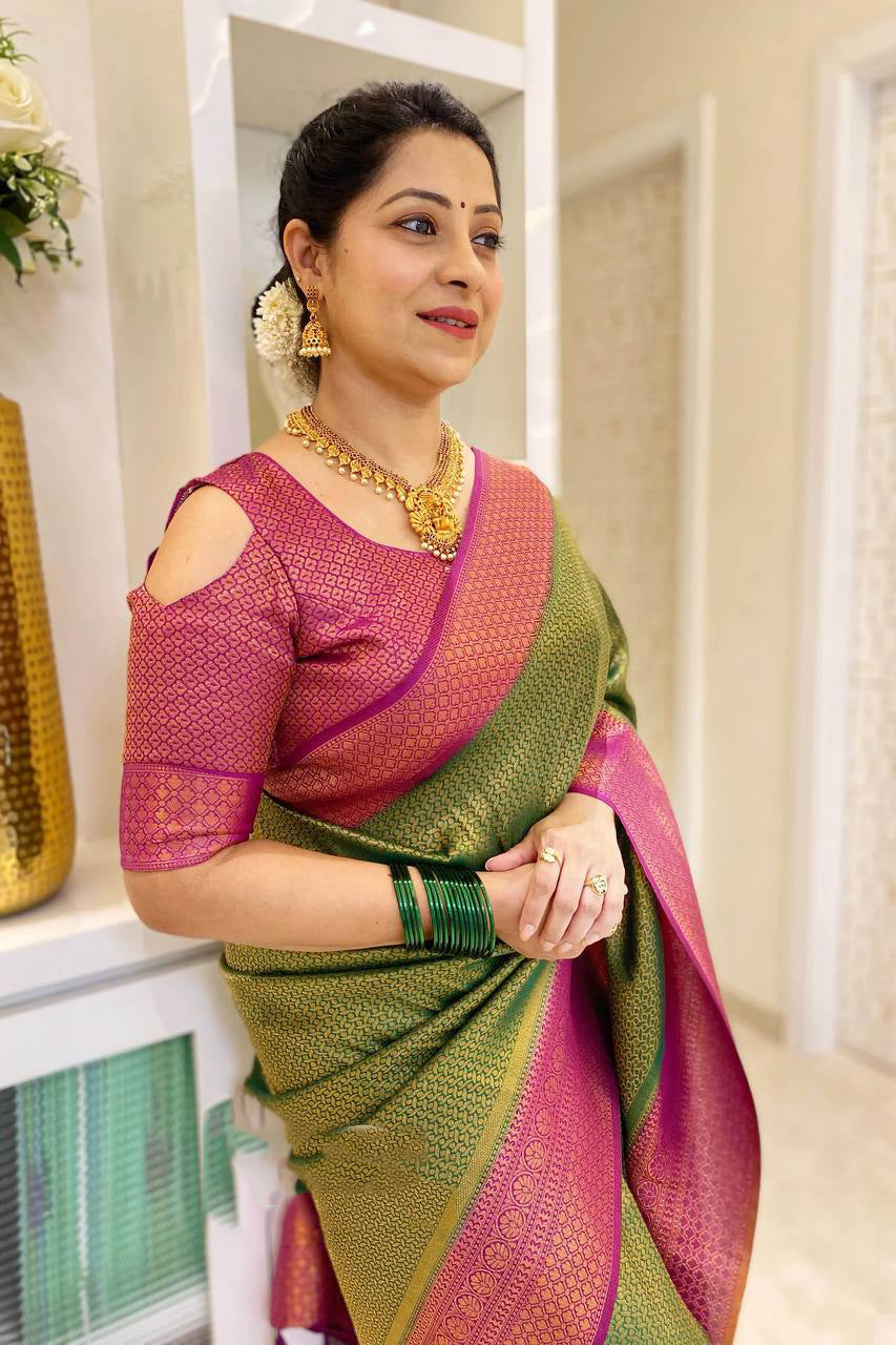 Ideal Green Soft Silk Saree With Beauteous Blouse Piece