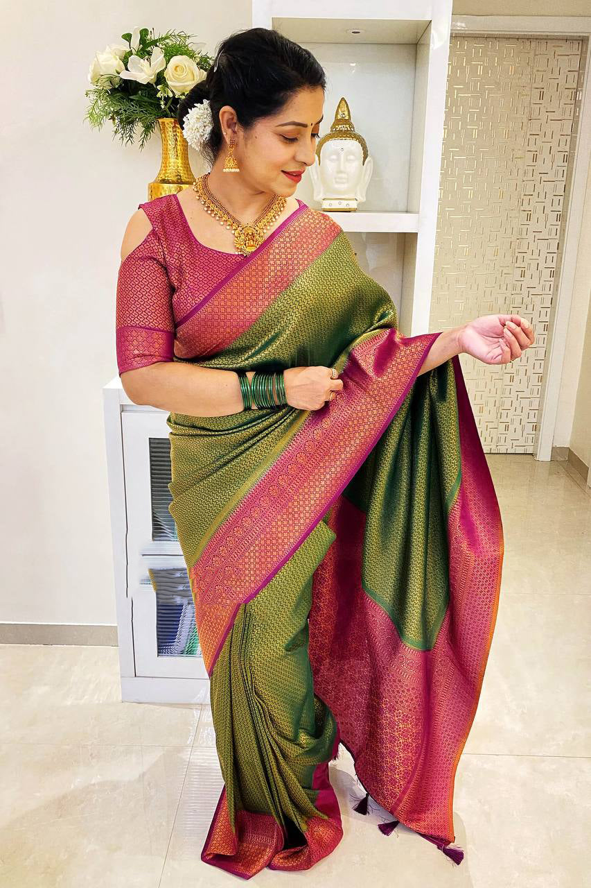 Ideal Green Soft Silk Saree With Beauteous Blouse Piece