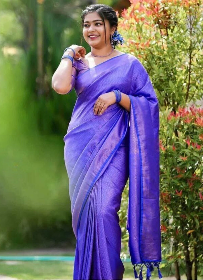 Aplomb Royal Blue Kanjivaram Silk Saree With Grandiose Blouse Piece