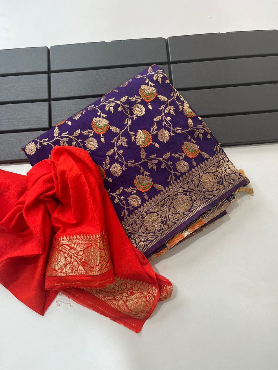 Alluring Purple Soft Banarasi Silk Saree With Ethereal Blouse Piece