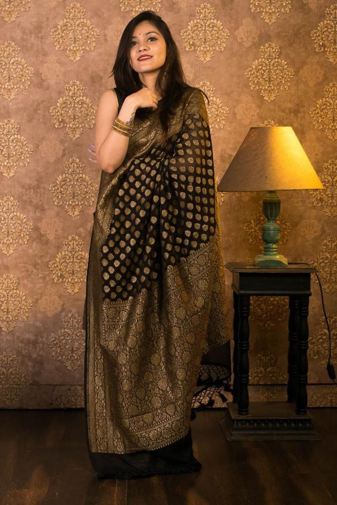 Allure Black Soft Banarasi Silk Saree With Beguiling Blouse Piece