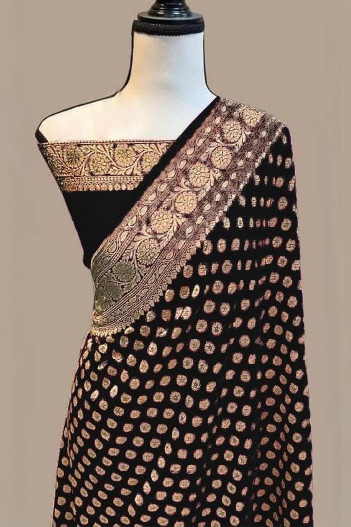 Allure Black Soft Banarasi Silk Saree With Beguiling Blouse Piece