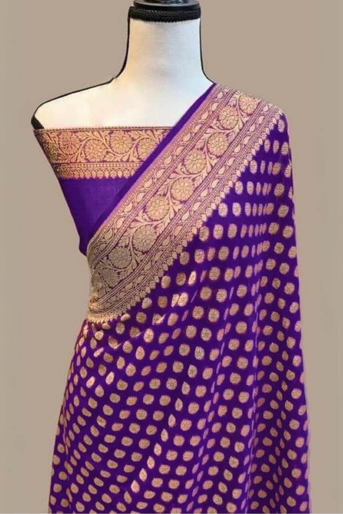 Alluring Royal Blue Soft Banarasi Silk Saree With Adoring Blouse Piece