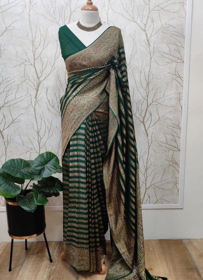 Pulsating Dark Green Soft Banarasi Silk Saree With A dreamy Blouse Piece