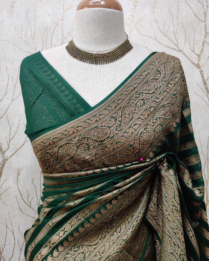 Pulsating Dark Green Soft Banarasi Silk Saree With A dreamy Blouse Piece