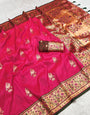 Fugacious Dark Pink Paithani Silk Saree With Resonant Blouse Piece