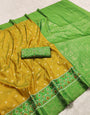 Demure Yellow Pure Zari Weaving Banarasi Silk Saree With Blissful Blouse Piece