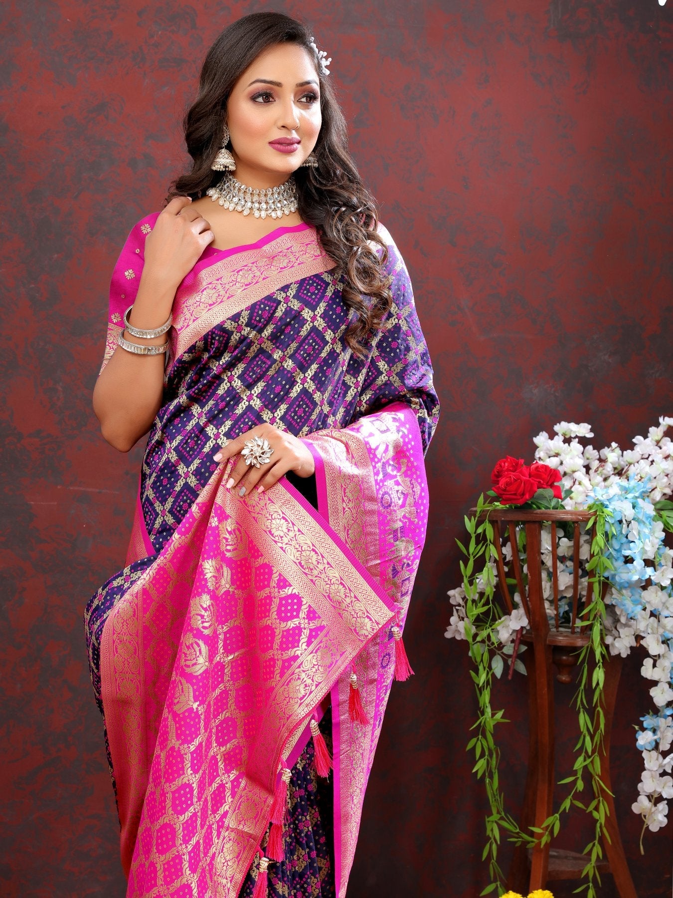 Blooming Navy Blue Patola Silk Saree with Desirable Blouse Piece