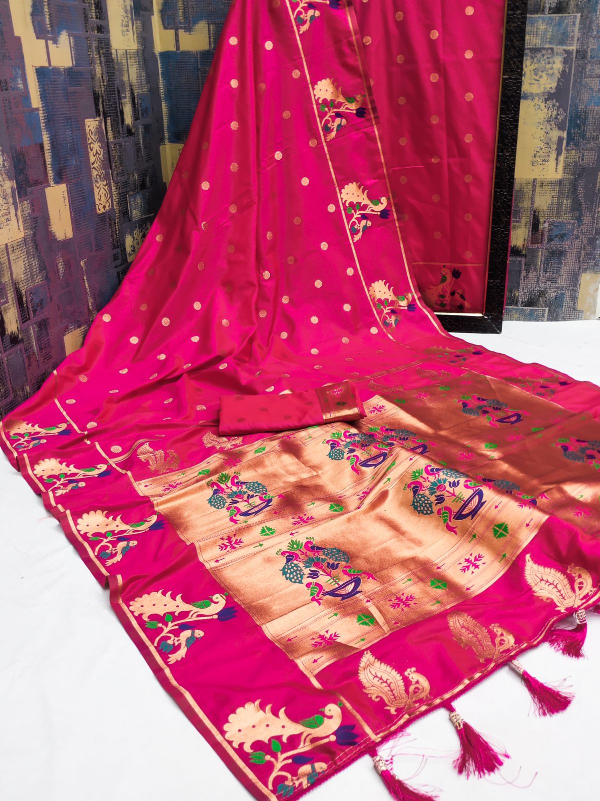 Smart Dark Pink Paithani Silk Saree With Pleasant Blouse Piece