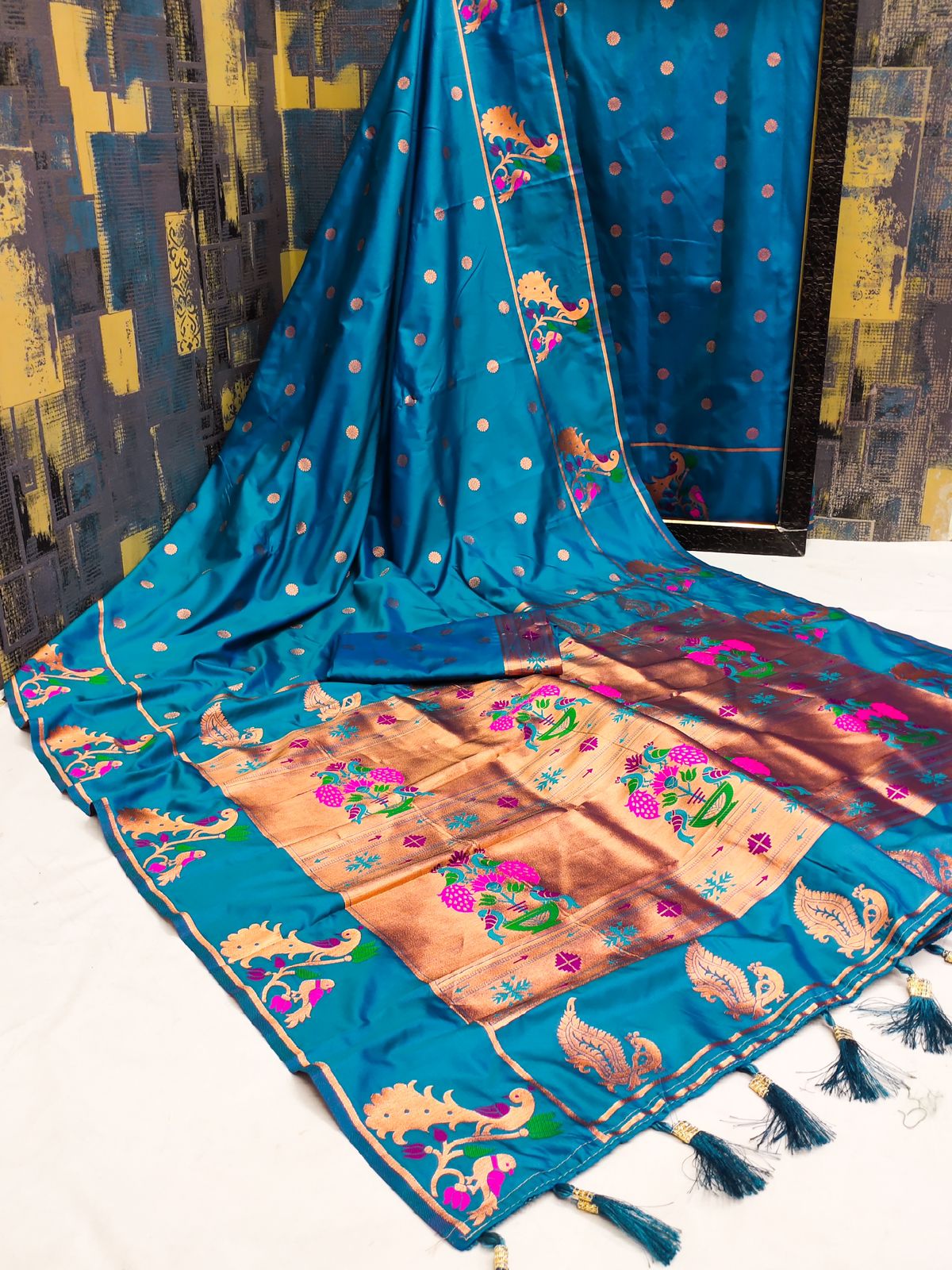 Most Flattering Firozi Paithani Silk Saree With Prominent Blouse Piece