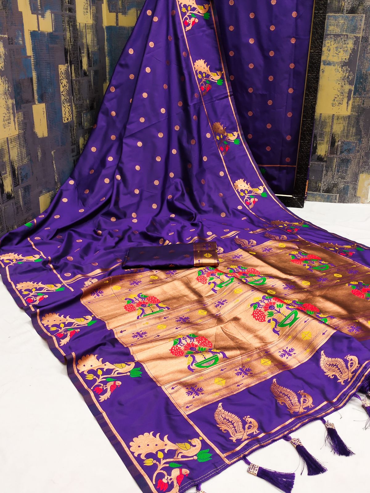 Entrancing Purple Paithani Silk Saree With Majesty Blouse Piece