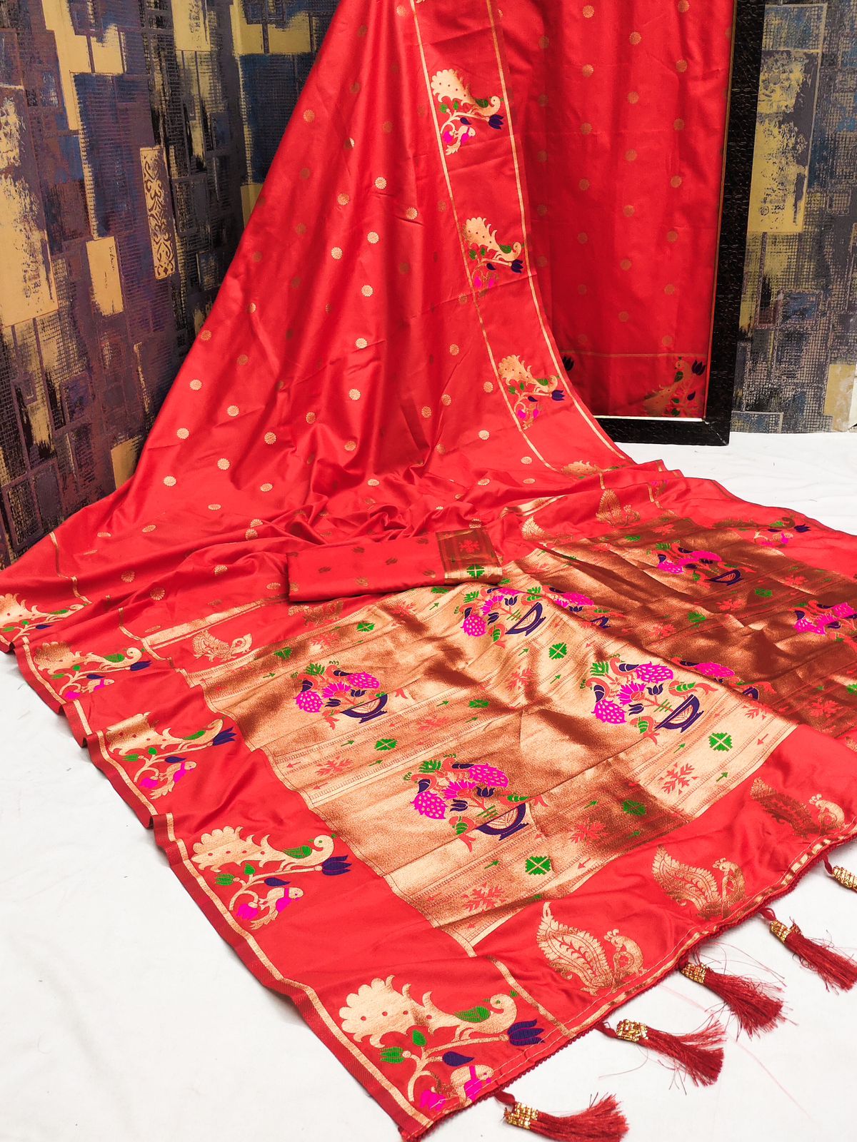 Twirling Red Paithani Silk Saree With Groovy Blouse Piece