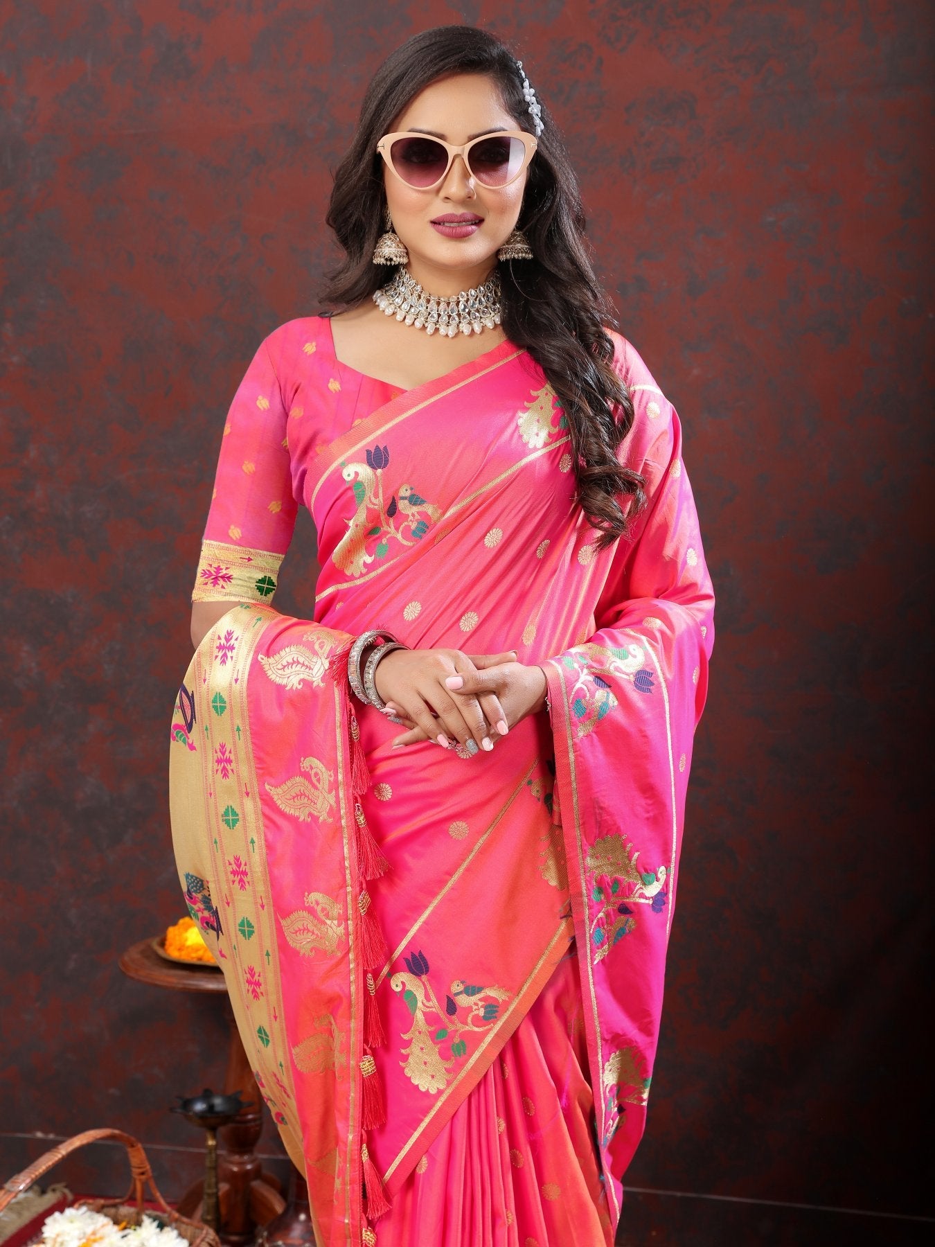 Jazzy Light Pink Paithani Silk Saree With Flameboyant Blouse Piece