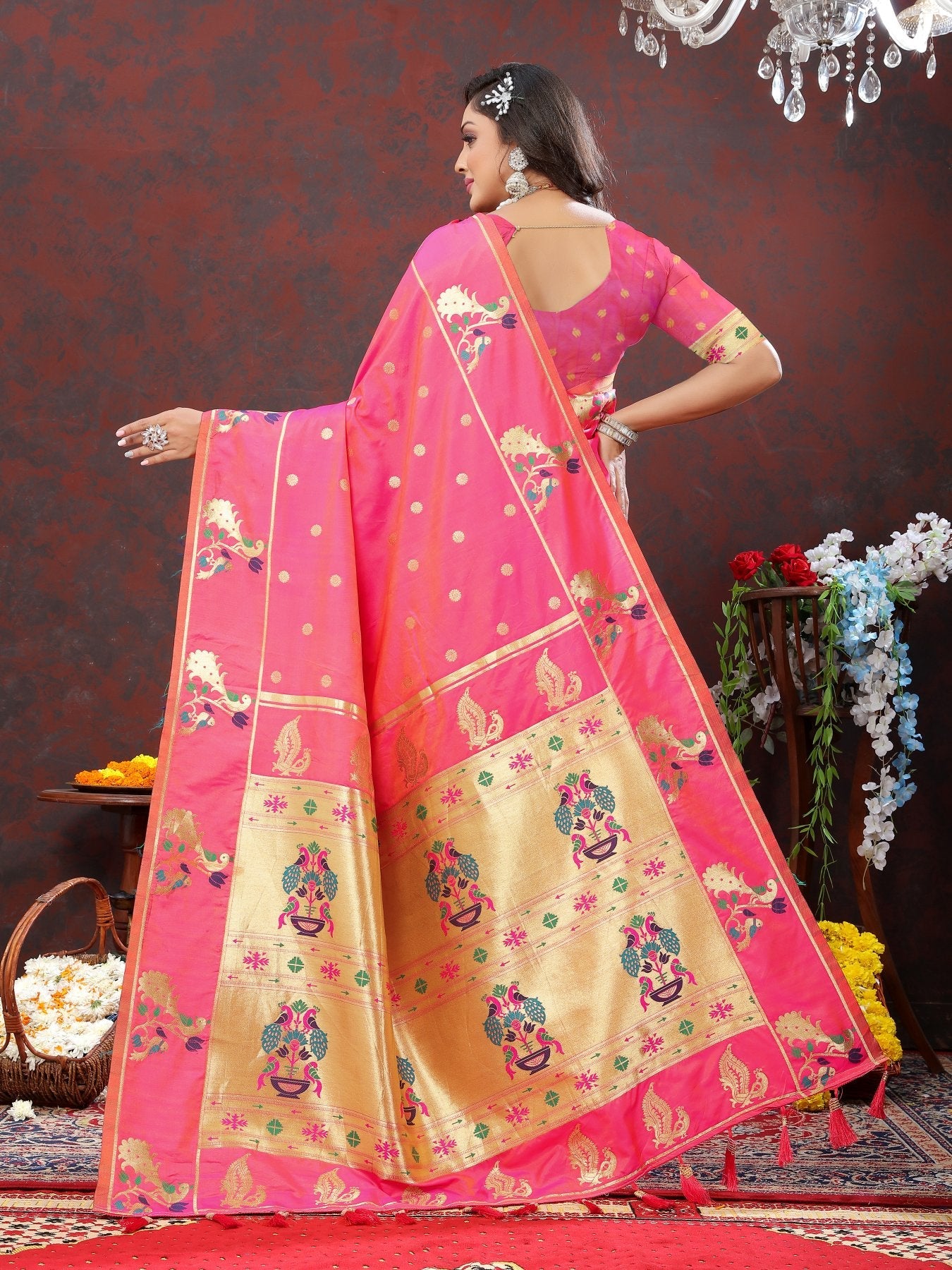 Jazzy Light Pink Paithani Silk Saree With Flameboyant Blouse Piece