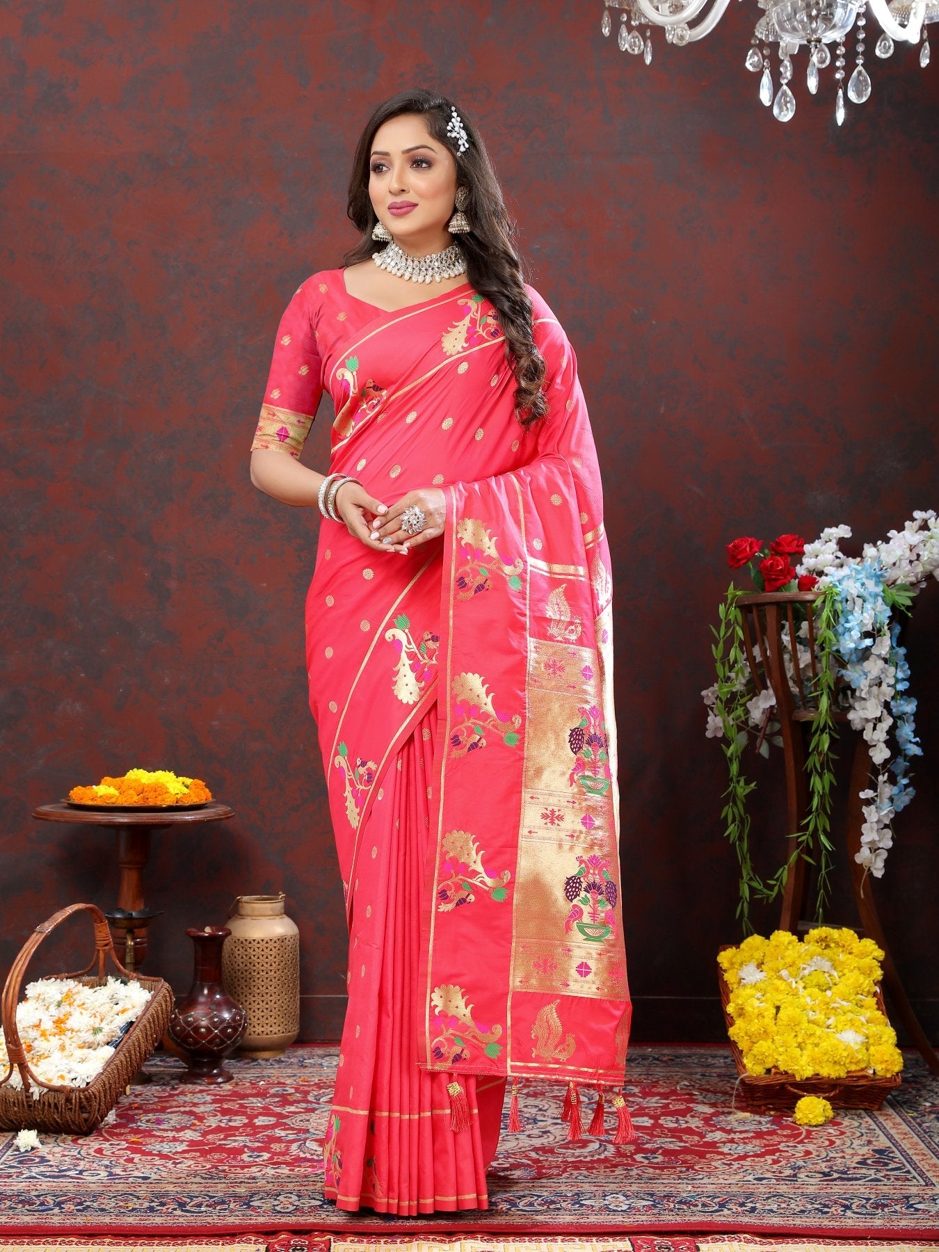 Stunner Pink Paithani Silk Saree With Flamboyant Blouse Piece