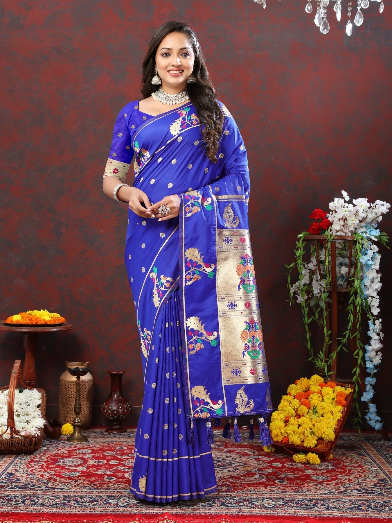 Appealing Royal Blue Paithani Silk Saree With Glorious Blouse Piece