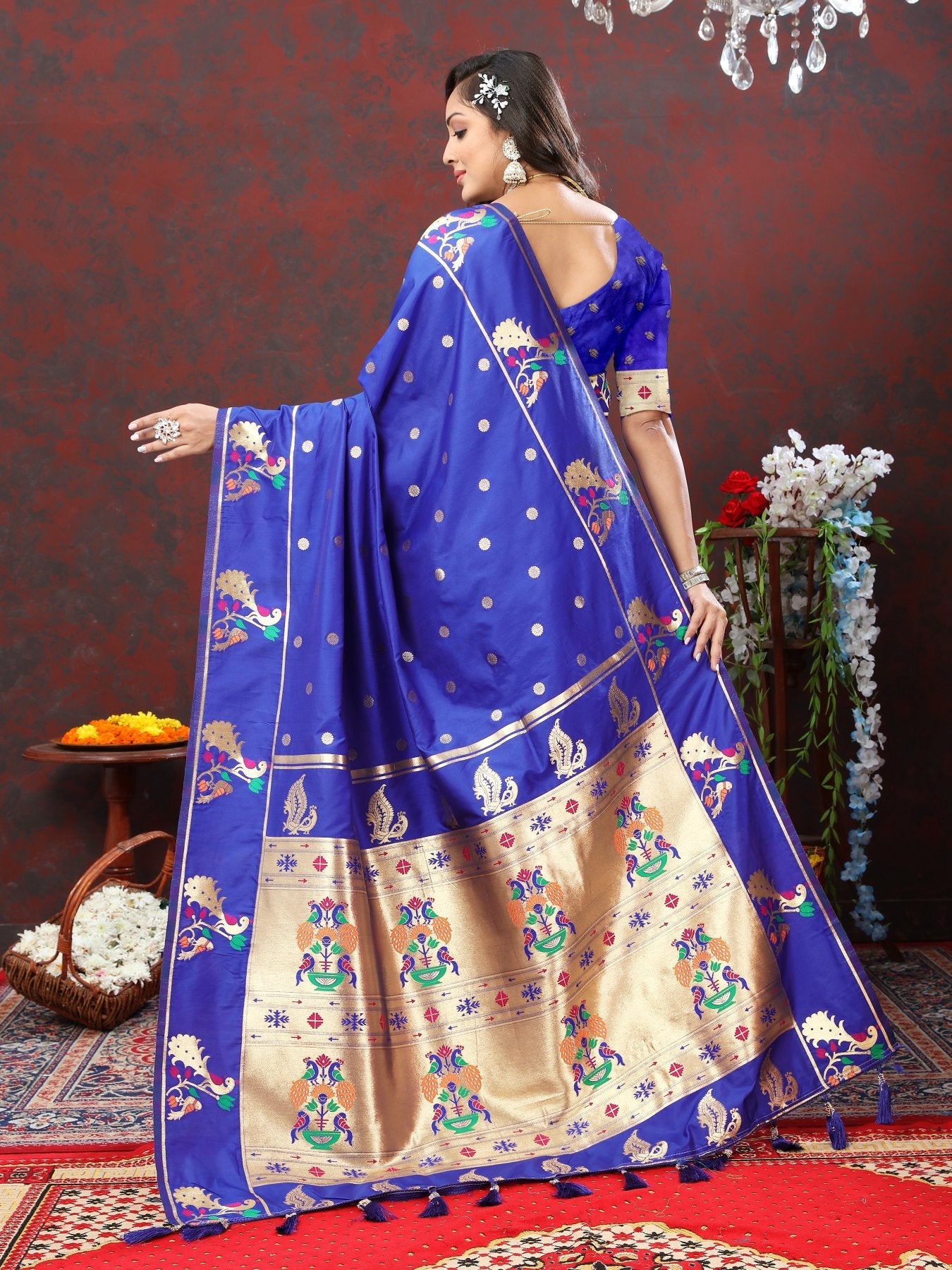 Appealing Royal Blue Paithani Silk Saree With Glorious Blouse Piece